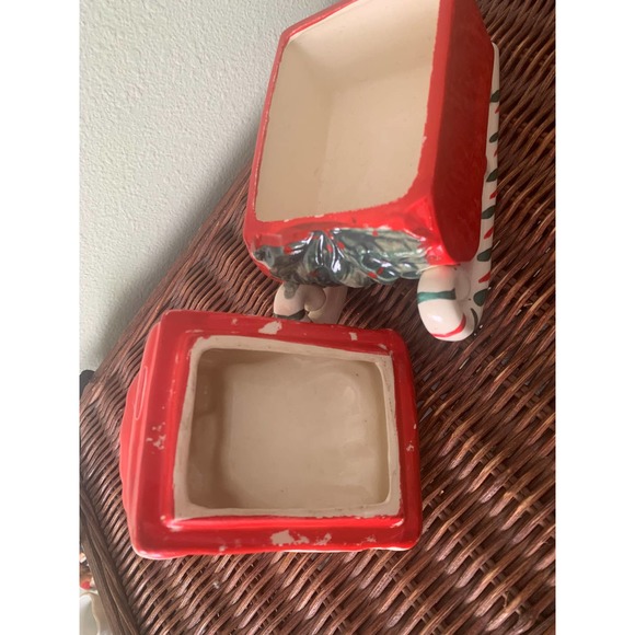 Mid Century Christmas Lefton Collectible // 1950s Candy Cane Girl on Sleigh - Picture 8 of 8